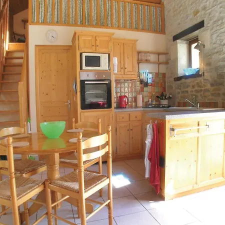 בית נופש Two-bedroom Holiday In Asnois