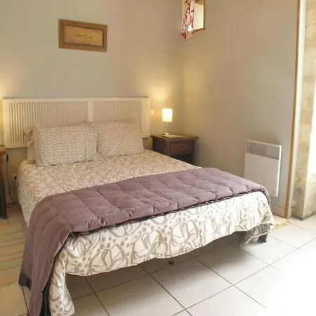 בית נופש Two-bedroom Holiday In Asnois *