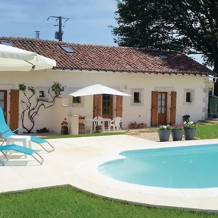 Two-bedroom Holiday In Asnois *