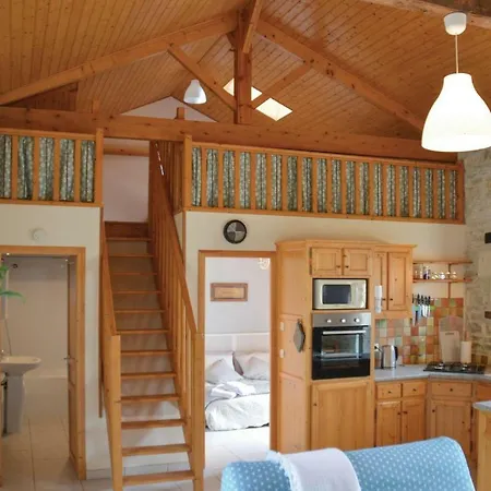 Two-bedroom Holiday In Asnois בית נופש