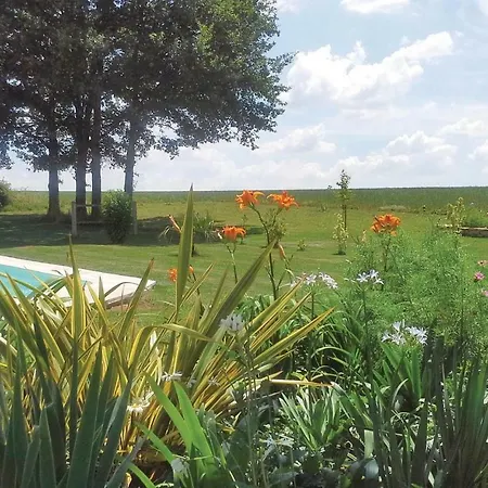 Two-bedroom Holiday In Asnois
